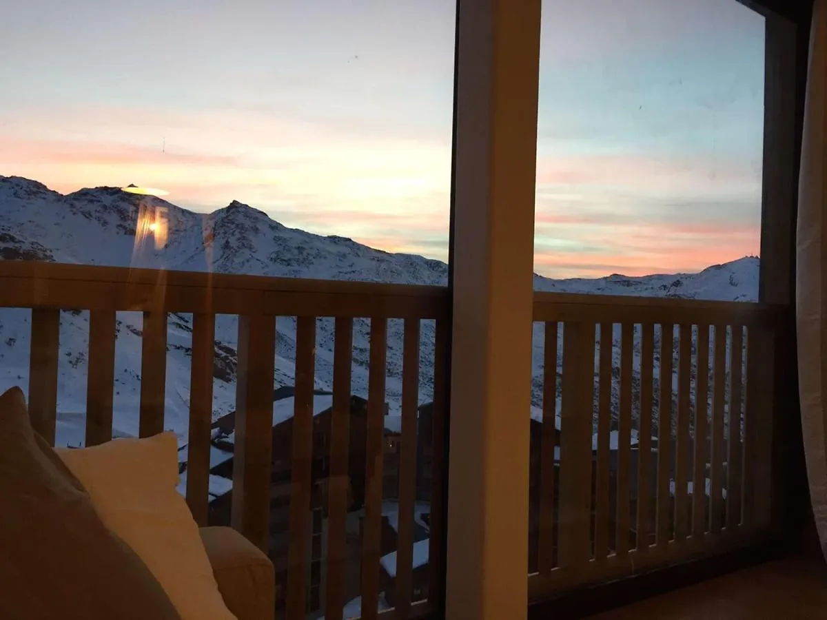 Apartment Charmant Appart 3 Pers Renove, A 2 Pas Des Pistes A Val Thorens - Fr-1-637-2